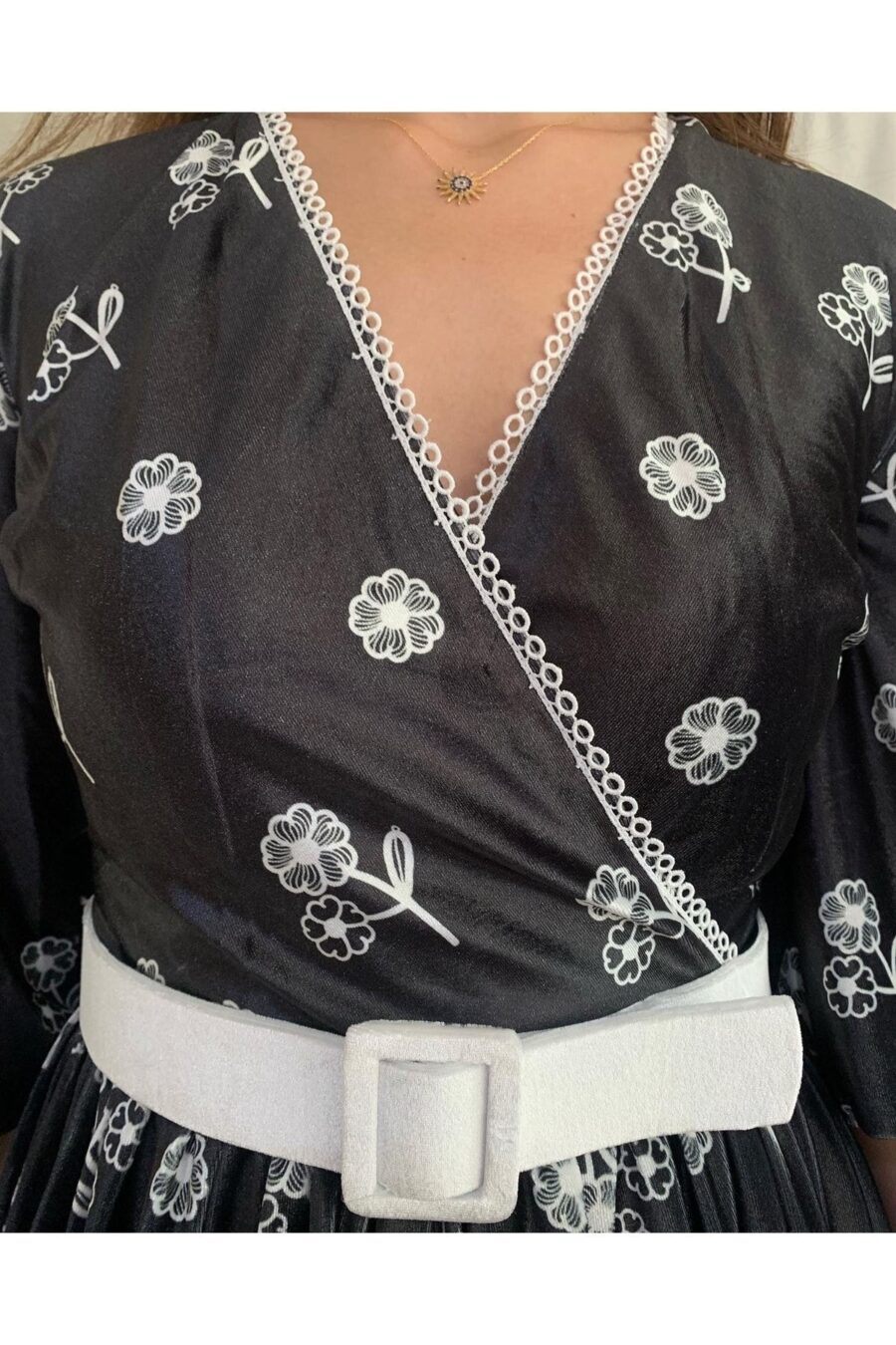 548159517 Kadın Siyah Kadife Kruvaze Dantel Detaylı Midi Boy Abiye Gece Davet Düğün Kına Kışlık Tasarım Elbise