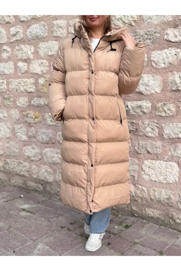 Bej Uzun Boy Bağcıklı Tesettür Şişme Mont