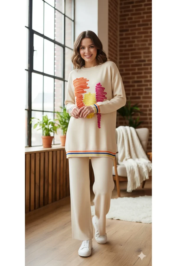 Kadın Bej Nakış Detaylı Triko Ikili Takım Günlük Spor Salaş