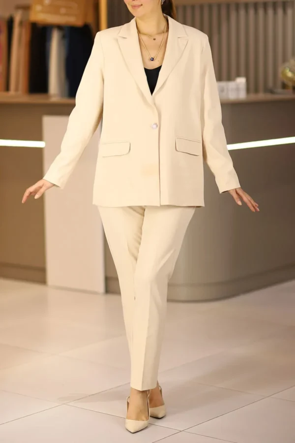 Kadın Bej Tek Düğmeli Klasik Pantolon Ceket Takım Elbise