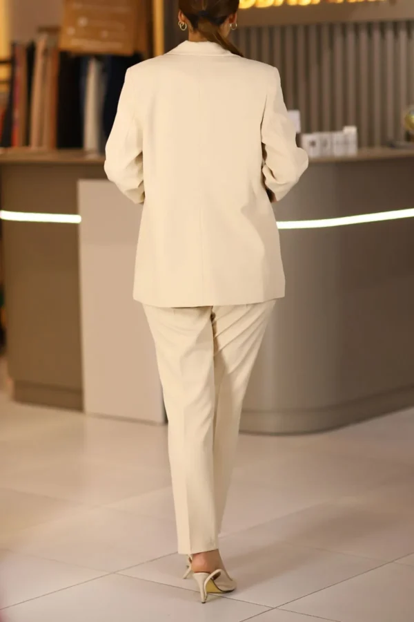 Kadın Bej Tek Düğmeli Klasik Pantolon Ceket Takım Elbise