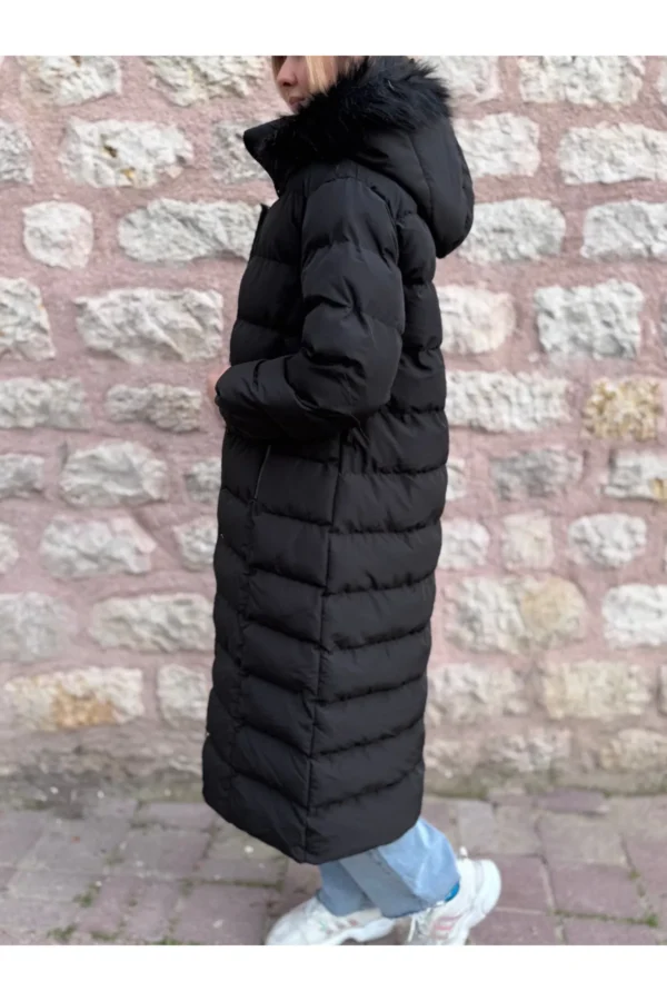 Siyah Uzun Boy Kapüşonu Kürklü Şişme Mont Tesettür Mont