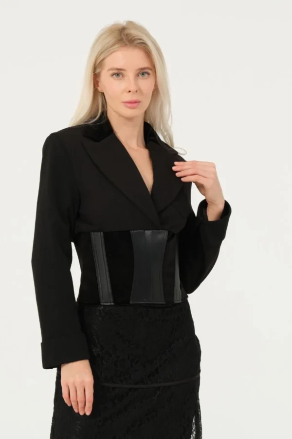 Beli Korse Görünümlü Kadife Deri Detaylı Tasarım Ceket