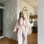 Pelerinli Bol Paça İspanyol Kadın Tulum - Bej