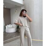 Yırtmaç Detaylı Beli Lastikli Pantolon Bluz İkili Takım