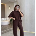 Yırtmaç Detaylı Beli Lastikli Pantolon Bluz İkili Takım