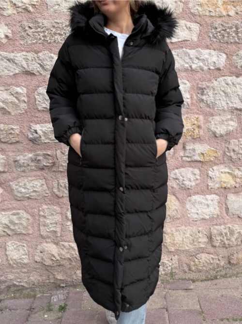 1_org_zoom-331.jpg Siyah Uzun Boy Kapüşonu Kürklü Şişme Mont Tesettür Mont