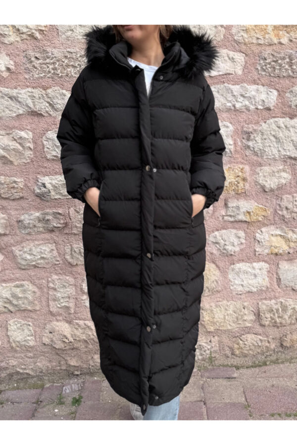 Siyah Uzun Boy Kapüşonu Kürklü Şişme Mont Tesettür Mont